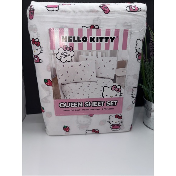 Hello Kitty Other - Hello Kitty Queen Sheet Set 100% Cotton Strawberry Milkshake & Hello Kitty Desig